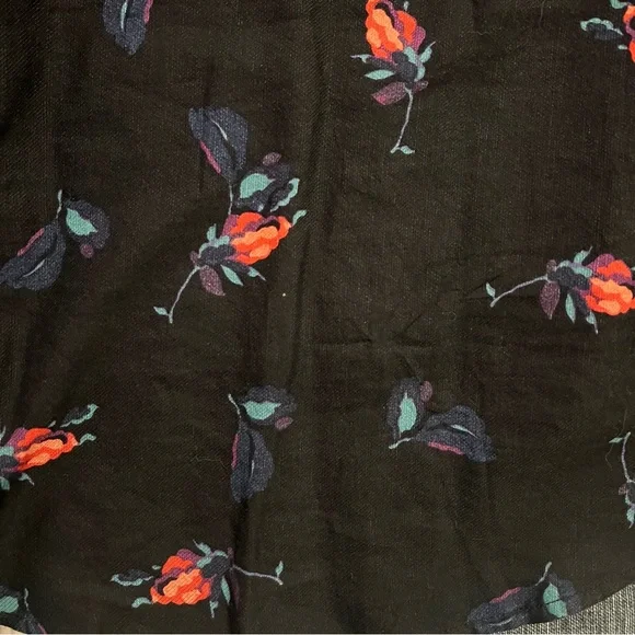 Maeve Navy Blouse with Floral Design - Picture 5 of 6